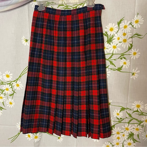 Vintage 1970s 70s Pendleton Mason Tartan navy red plaid wool midi pleated skirt - Picture 4 of 5